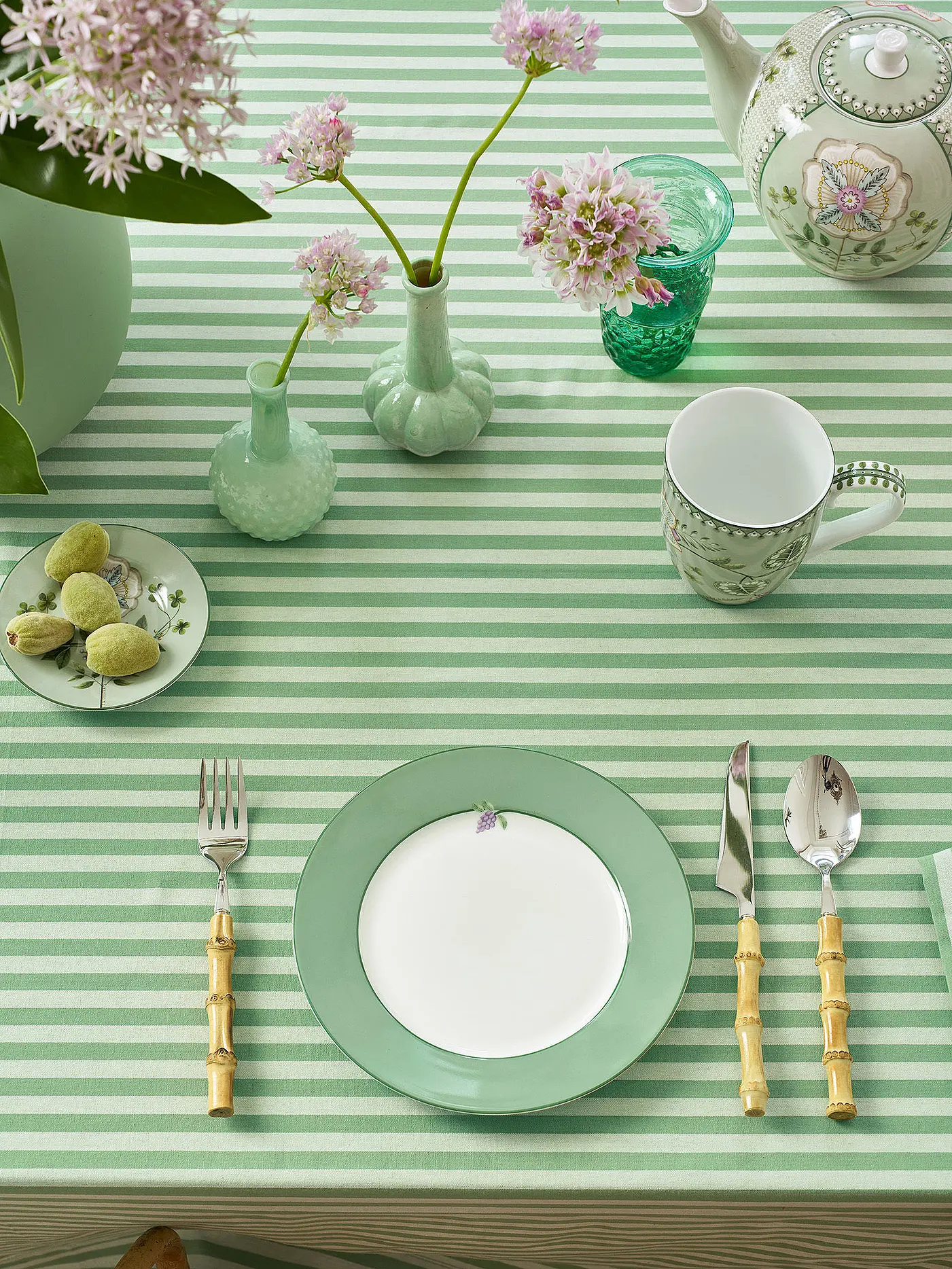 PIP STUDIO | Frühstücksteller klein LILY & LOTUS 21cm Uni Light Green | 
